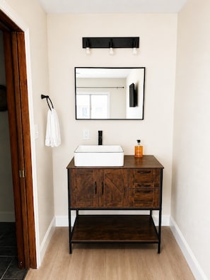 Dream Catcher Vanity Pic1 - Escape to the cool mountain air and peaceful beauty of Arizona’s White Mountains (Show Low)