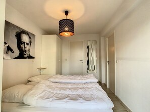 Room - Vrbo Property (Koksijde)