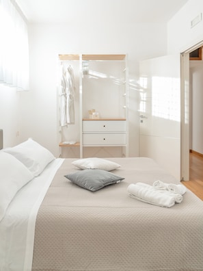Room - Vrbo Property (Caserta)