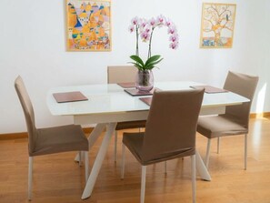 Dining - Vrbo Property (Caserta)