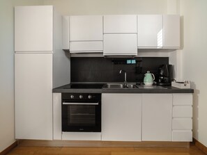 Private kitchen - Vrbo Property (Caserta)