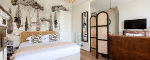 Room - Saint-Germain Apartment with Charming Paris Balcony (Paris)