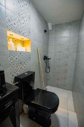 Bathroom - Cheers Hostel (Aourir)