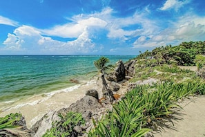 Beach - Beachfront Home Private Pool, Jacuzzi, Sauna (Tulum)