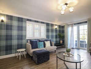 Interior - Ridings (Tonbridge)