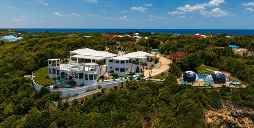 Villa & dômes : 8 bdr - Breathtaking 180° views - Beach Access & Pickle ball