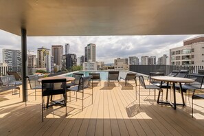 Outdoor dining - Agisse by Bhomy (São Paulo)