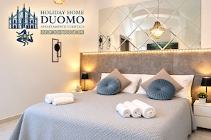 Room - Holiday Home Duomo – Stylish Apartment in Catania City Center. (Catania)