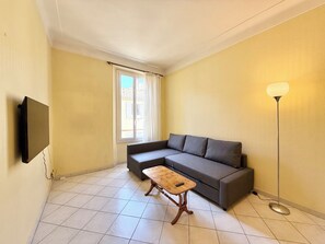 Living area - Vrbo Property (Antibes)