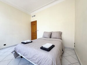 Room - Vrbo Property (Antibes)