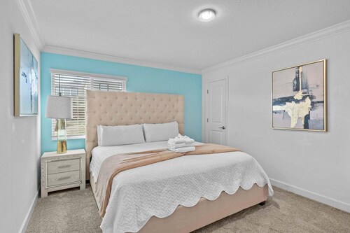 5BR Townhome w/ Pool at Champions Gate