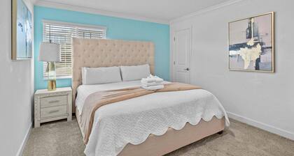 5BR Townhome w/ Pool at Champions Gate