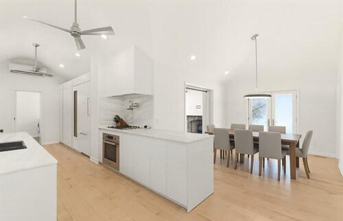 3 BR Modern Luxury Getaway in Stony Brook Village