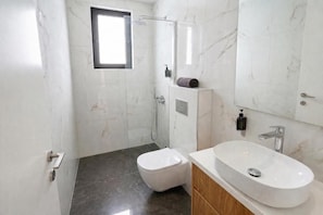 Bathroom - Oni Residence Apt by TrulyCyprus (Germasogeia)