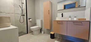 Bathroom - Vrbo Property (friar's bay)