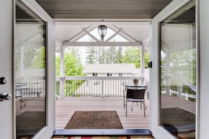 Beautiful views from the front entrance.  - Waterfront Studio Apartment w/ Balcony & Lake (Veneta)