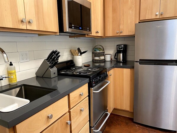Petite Retreat - UofO Campus Studio Reviews, Deals & Photos 2026 - Expedia