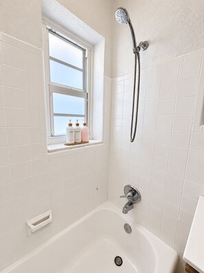 Bathroom - #18 – Cozy & Functional Studio w/Queen Bed, Dining Table and Full Kitchen (Miami)