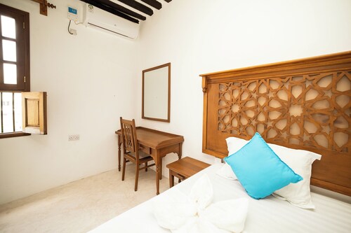 Behind the Fort Lamu by Mokawa