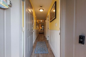 Interior - Cozy Couples Getaway! Steps to the Beach & Ocean Annies! (Myrtle Beach)