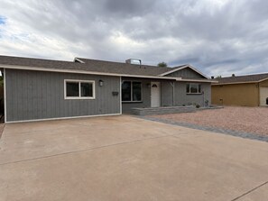 Exterior - 4BR desert retreat with Game room + fire pit (Tempe)