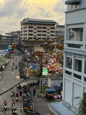 Quang cảnh nhìn từ nơi lưu trú
