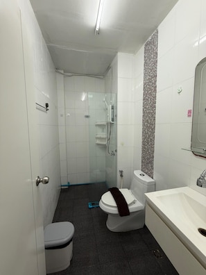 Bathroom - Global Sea View Hotel (Tambon Patong)