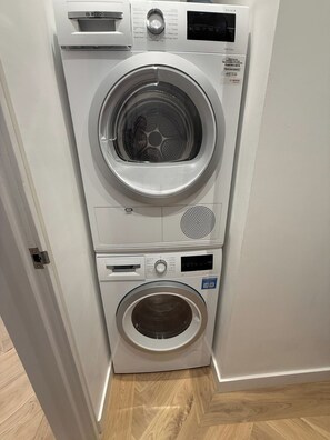 Interior - Stylish 2BR Home near Southfields Station (London)