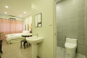 Bathroom - Y room Yaowarat (Samphanthawong)