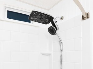 Bathroom - Perfect comfort 1-bedroom apartment in welcoming Manchester for your stay (Manchester)
