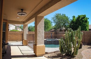Pool - Inside Anthem master plan community. 8 minute drive to TSMC. Close to I-17! (Phoenix)