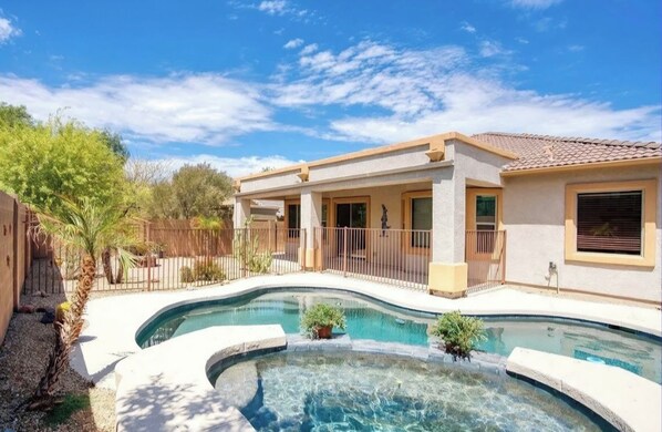 Piscina