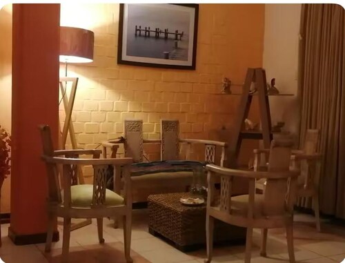 Fantastic 3-bedroom apartment in quaint Cerro Azul perfect for relaxing