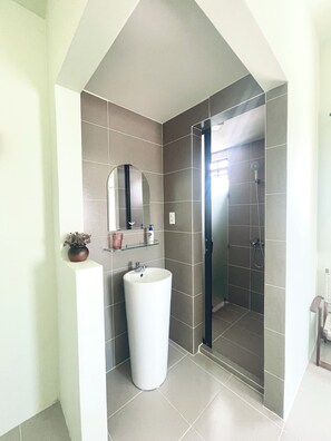Bathroom - Bien house Mui Ne homestay (Mui Ne)