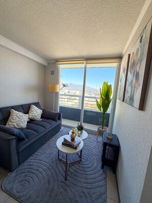 Living area - Centrally located, new apartment with a beautiful view (Rancagua)