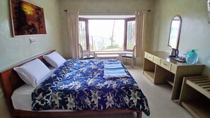 Room - LMS Montveil - Highland Parade  (Kodaikanal)
