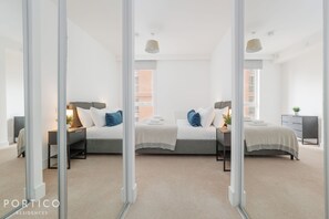 Room - Modern 1 Bedroom Apartment in the Centre of Canning Town London (London)