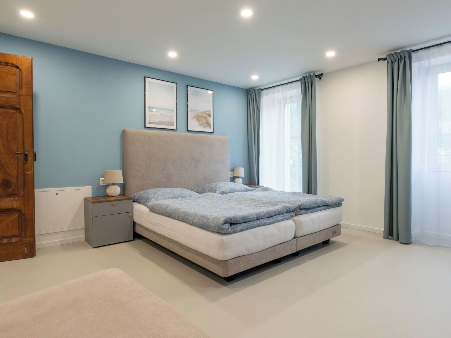 Möbel, Interior Design, Bett, Wand, Fussboden, Schlafzimmer, Flooring, Holz, Zimmer, Decke