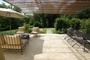 Outdoor dining - Vrbo Property (Les Farges)