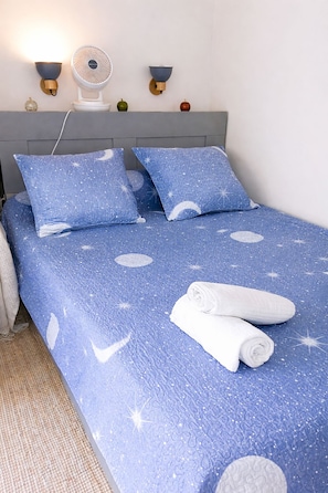 Room - A very comfortable, cozy hotel in the city center with parking (Nîmes)