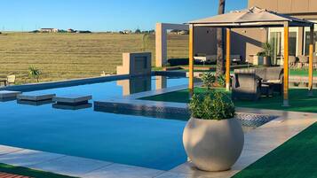 Piscina a l'aire lliure