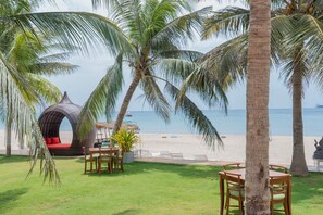 Garden - Aathi Beach Resort Uppuveli (Trincomalee)