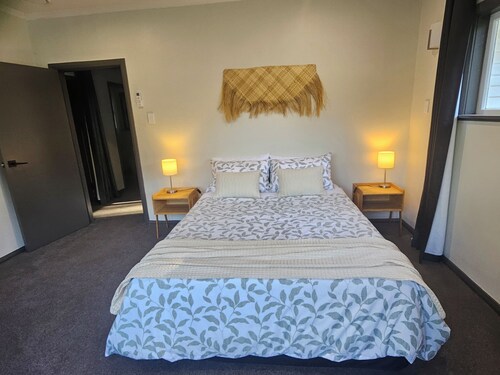 Hokio Hideaway | Private 2-Bedroom Rural Guest Wing | Sleeps up to 6
