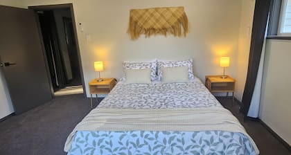 Hokio Hideaway | Private 2-Bedroom Rural Guest Wing | Sleeps up to 6