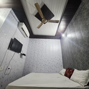 Room - SV Inn Hotel (Lucknow)