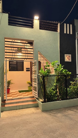 Khuôn viên nơi lưu trú