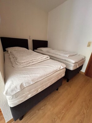 Room - Vrbo Property (Mittelberg)