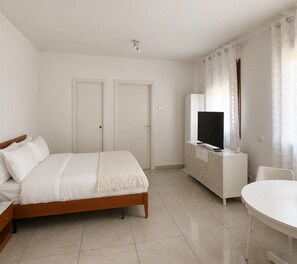 Room - Cozy Nest - just 8 minutes from Bologna Fiere (Bologna)