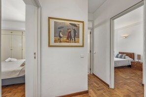 Room - Fantastic, spacious with amazing sea view-2 bed apt, 5 min beach/ town (Albufeira)