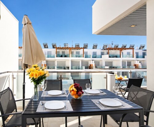 Numar Residence, Villa X - Manta Rota, Algarve.